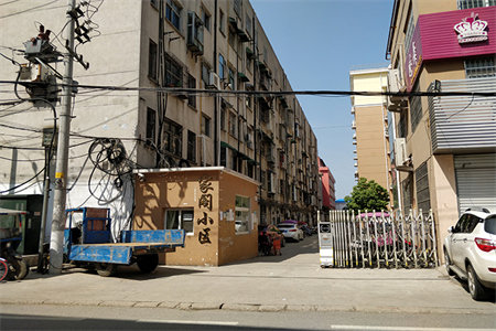 西外中迪广场精装三房九成新好楼层朝南